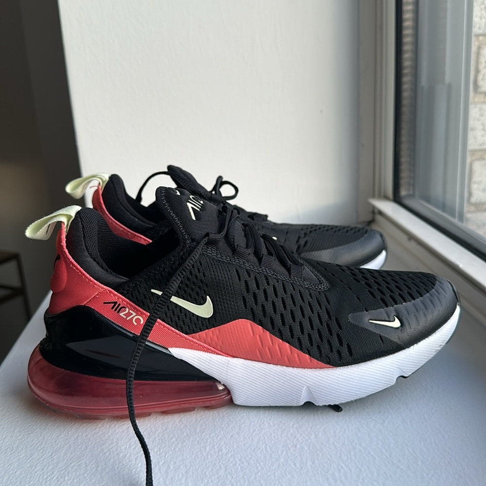 Nike Air Max 270